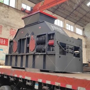 大型對輥破碎機設備 1200x800型破碎機發(fā)往吉林