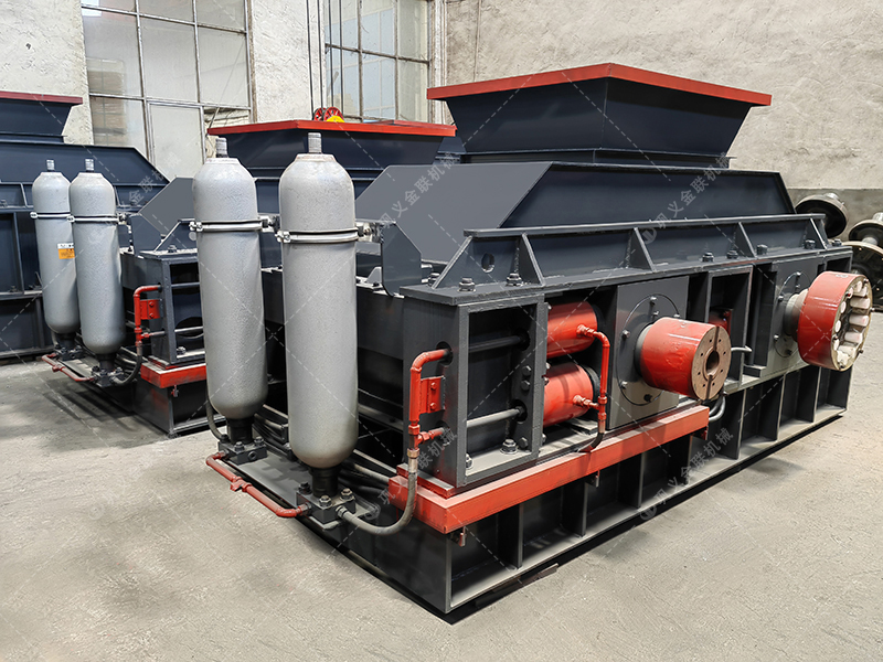 2PG1208液壓直連式對輥破碎制砂機發貨 發往湖北